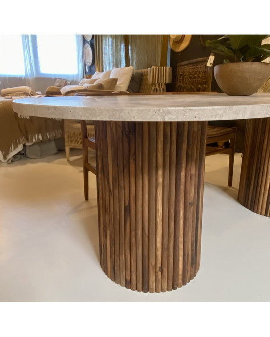 Table à diner en travertin et pieds en bois modèle Roma