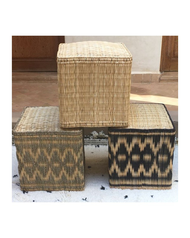Pouf en jonc naturel modèle Komis