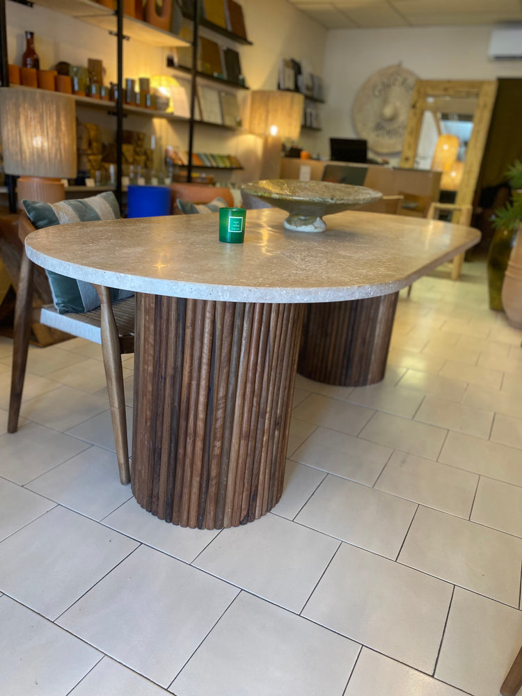 Table à diner en travertin et pieds en bois modèle Roma