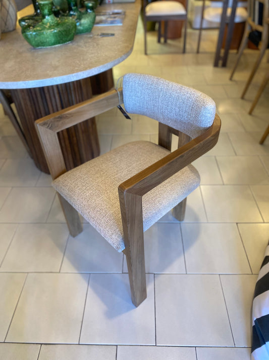 Chaise en noyer modèle Sarih