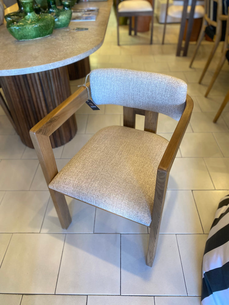 Chaise en noyer modèle Sarih