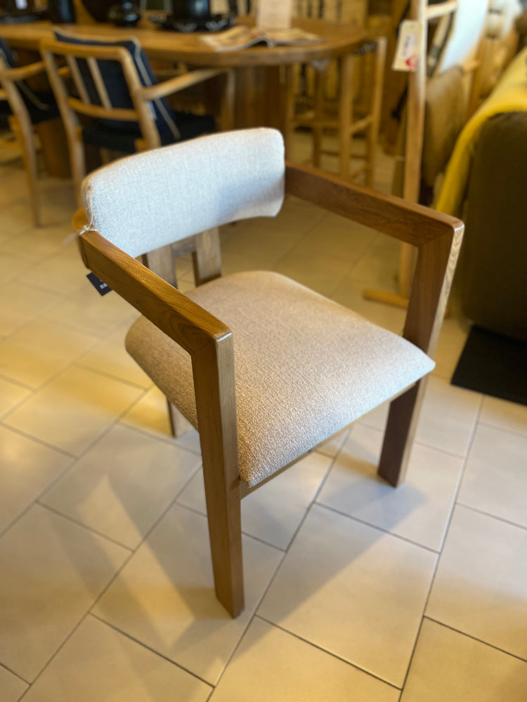 Chaise en noyer modèle Sarih