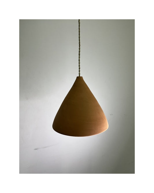 Suspension en terre cuite