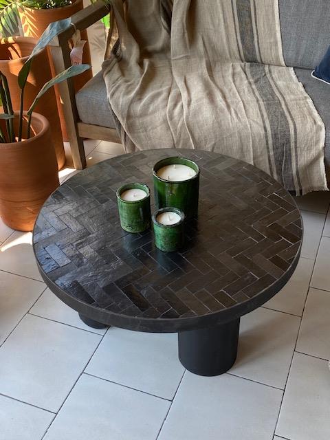 Table basse en zellige et métal. Es Vedra