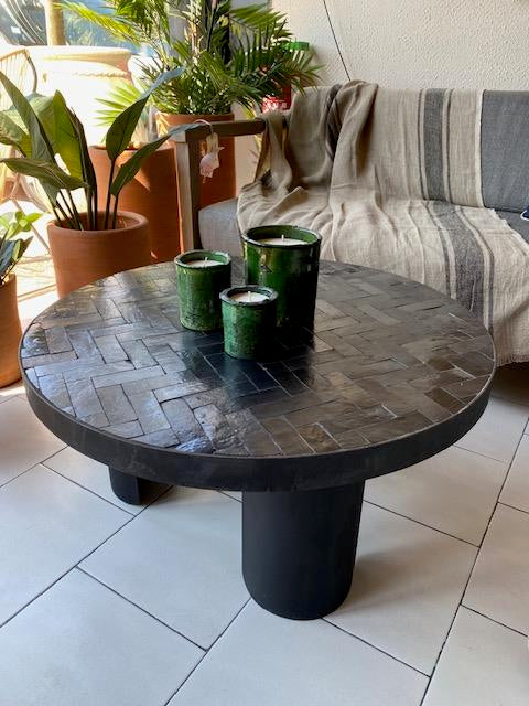 Table basse en zellige et métal. Es Vedra
